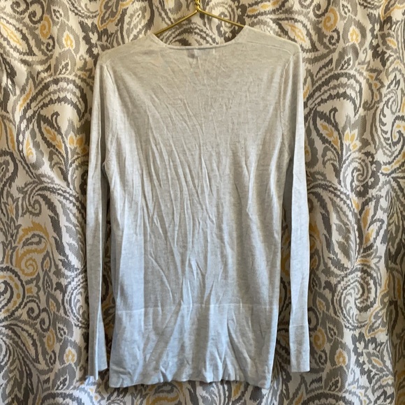 ZARA Gray V Neck - Picture 5 of 6